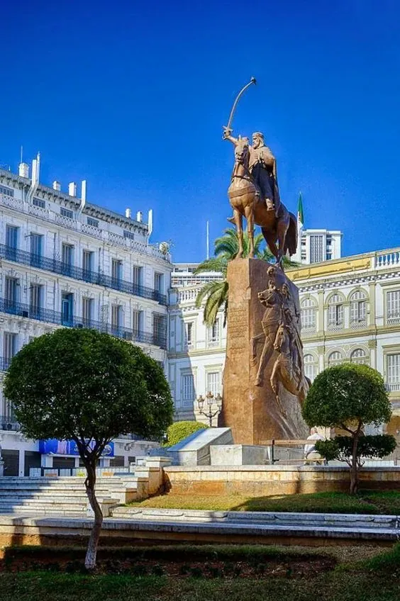 الجزائر العاصمة-تمثال الأمير عبد القادر